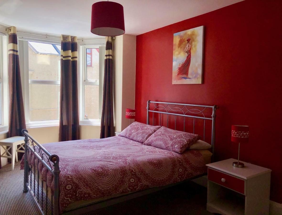 פורטראש Princess St Apartments מראה חיצוני תמונה